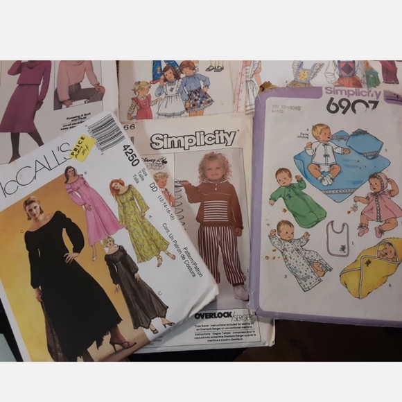 Lot of 10 Vintage Women & Children patterns. - Picture 3 of 7